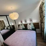 Sparrow Apartmens *