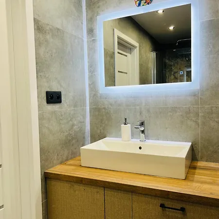 Sparrow Apartmens Apartament Koszyce