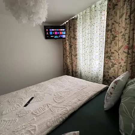 Sparrow Apartmens Apartament Koszyce