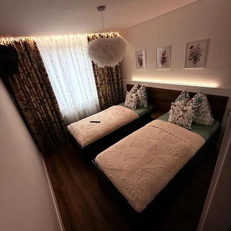 Sparrow Apartmens Apartament Koszyce