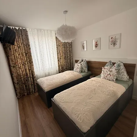 Sparrow Apartmens *